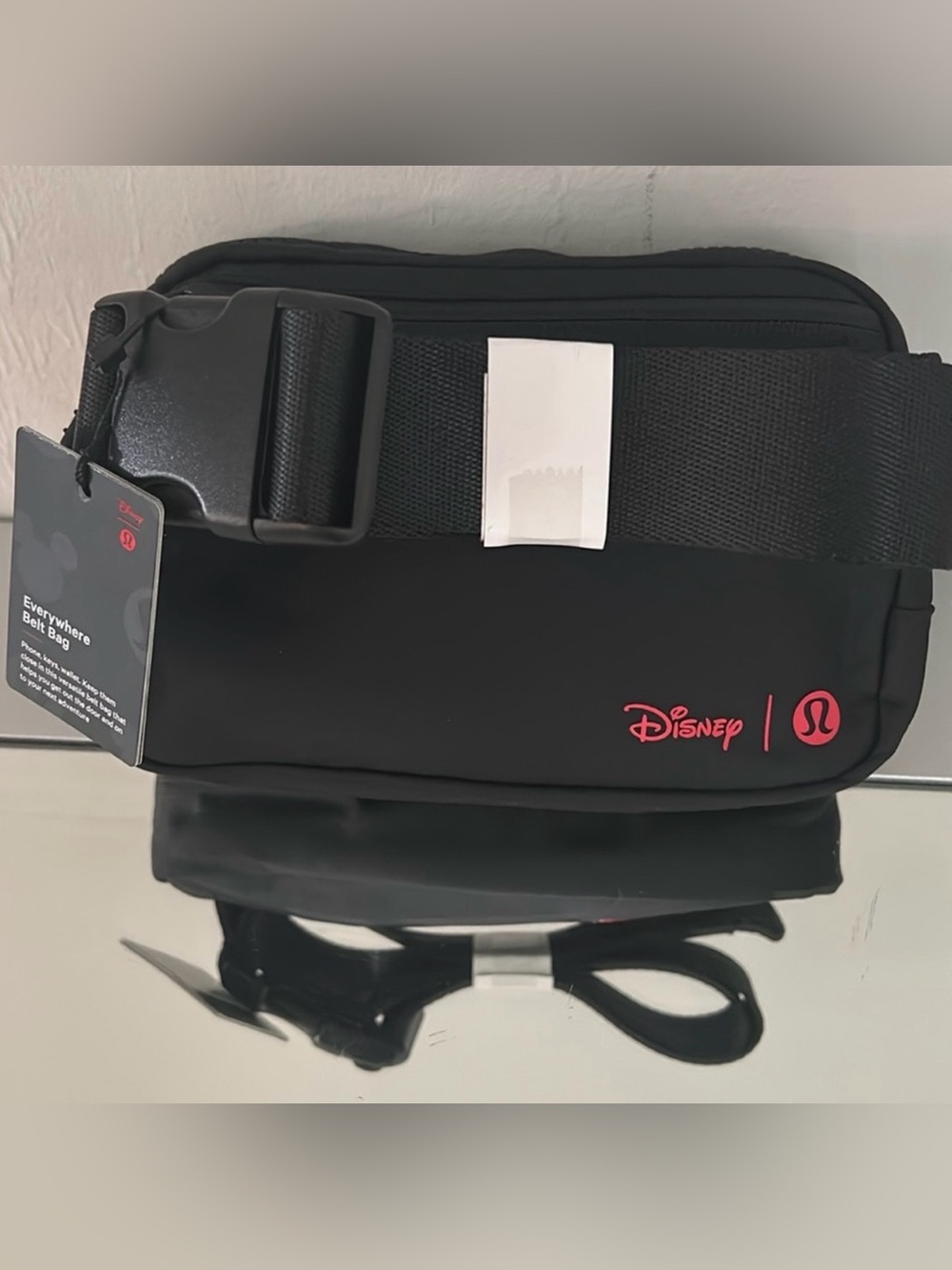 🆕 LULULEMON X DISNEY Everywhere Belt Bag 1L Mickey in Motion Graphic Black NWT - Picture 9 of 17